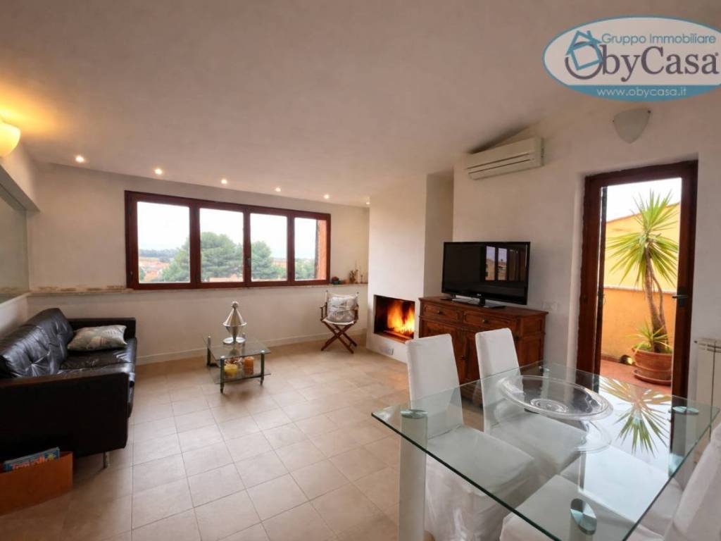 appartamento in vendita a Ladispoli in zona Marina di San Nicola