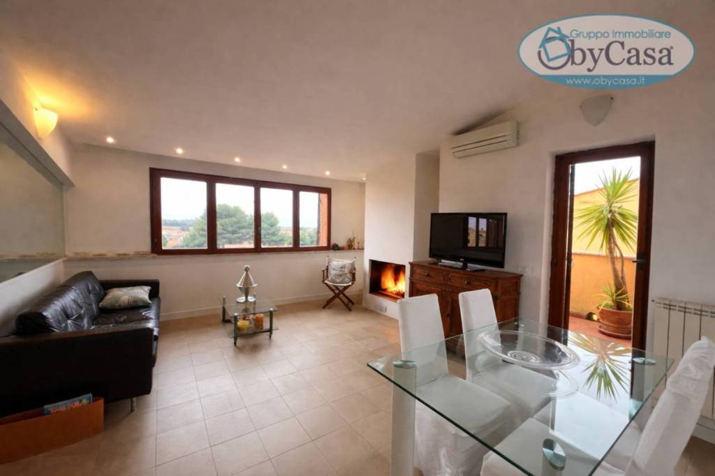 appartamento in vendita a Ladispoli in zona Marina di San Nicola