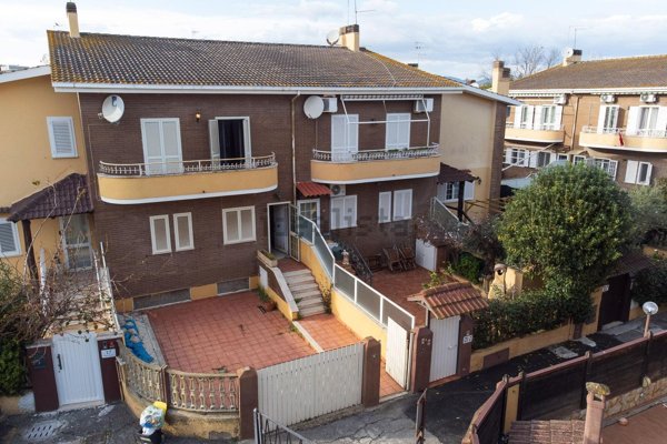 pentavano in vendita a Ladispoli