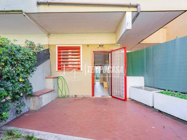 appartamento in vendita a Ladispoli in zona Marina di San Nicola