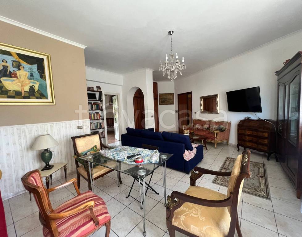 appartamento in vendita a Ladispoli in zona Marina di San Nicola