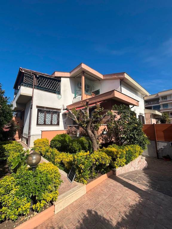 casa indipendente in vendita a Ladispoli