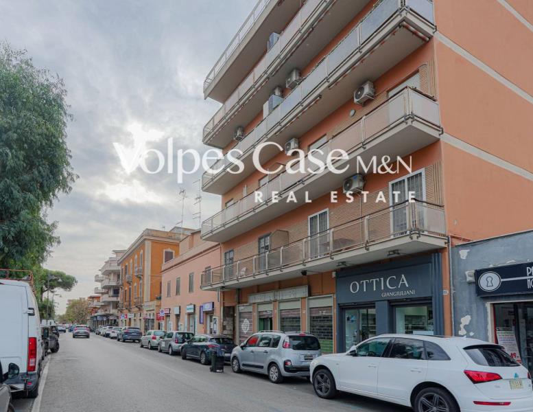 locale commerciale in vendita a Ladispoli