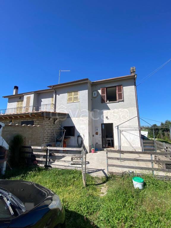 casa indipendente in vendita a Ladispoli in zona Monteroni