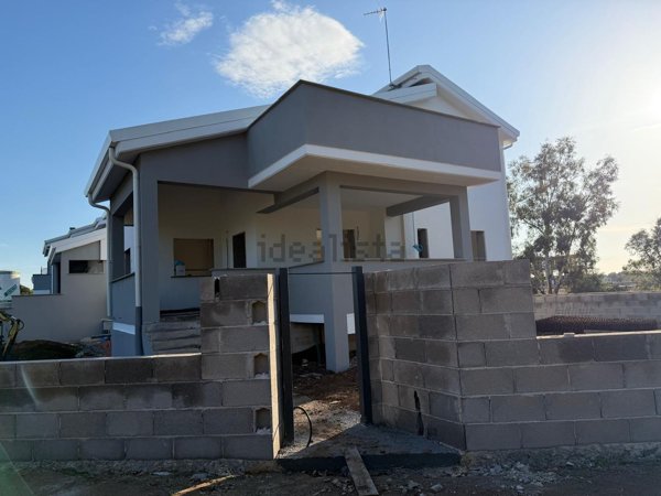 casa indipendente in vendita a Ladispoli