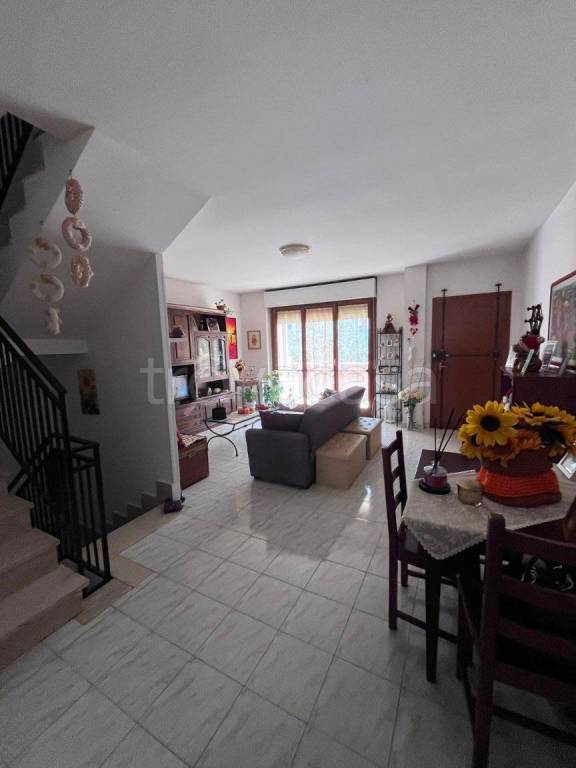 casa indipendente in vendita a Ladispoli