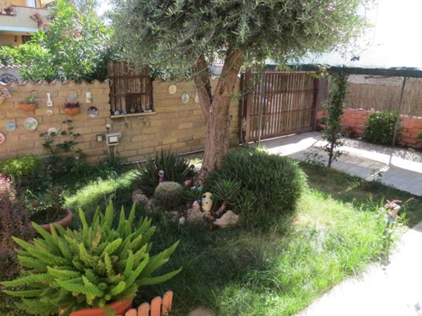 casa indipendente in vendita a Ladispoli