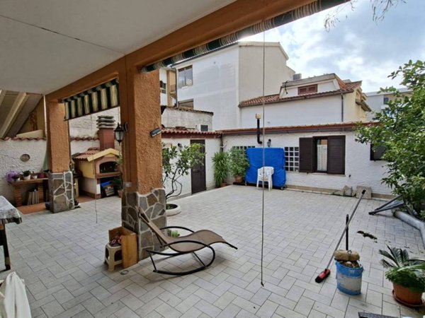 casa indipendente in vendita a Ladispoli