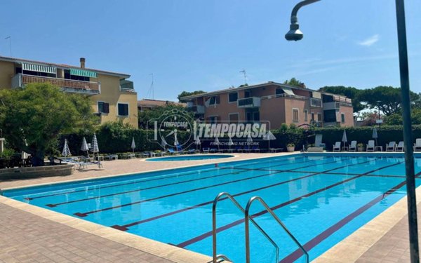 appartamento in vendita a Ladispoli in zona Marina di San Nicola