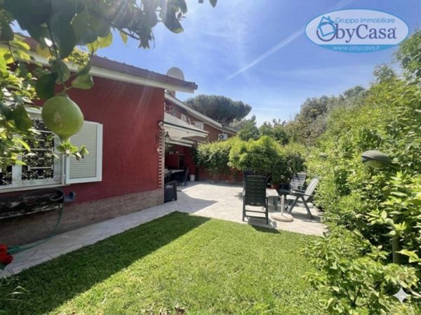 casa indipendente in vendita a Ladispoli in zona Marina di San Nicola
