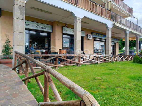 negozio in vendita a Ladispoli in zona Marina di San Nicola