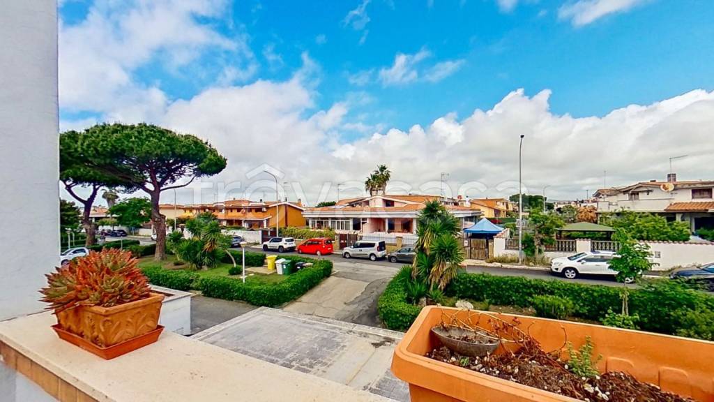 casa indipendente in vendita a Ladispoli