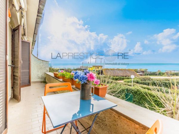 casa indipendente in vendita a Ladispoli in zona Marina di San Nicola