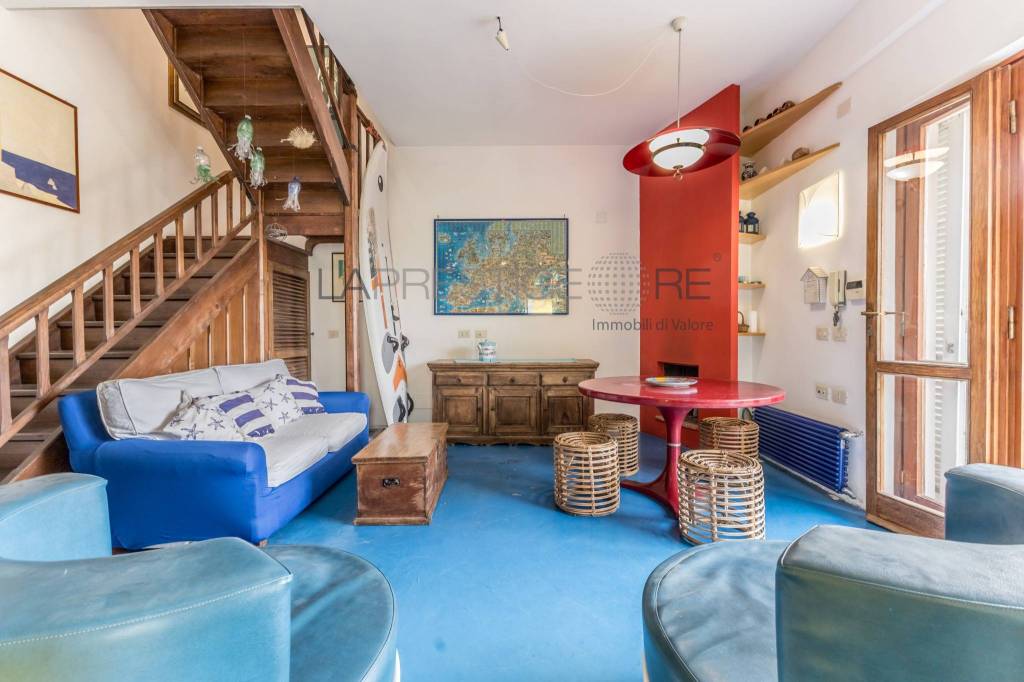casa indipendente in vendita a Ladispoli in zona Marina di San Nicola