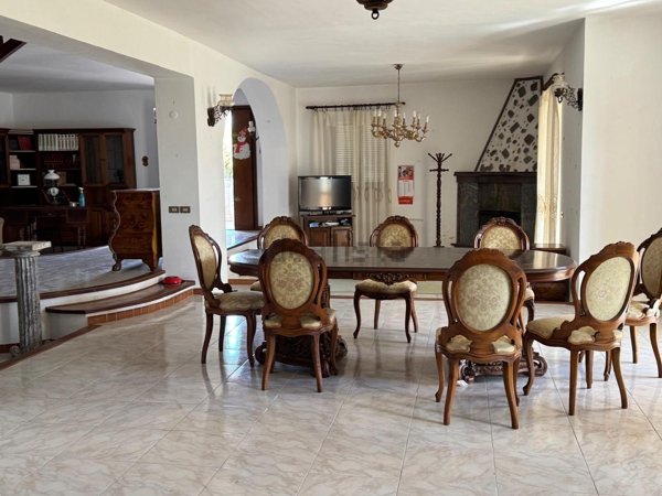 casa indipendente in vendita a Ladispoli