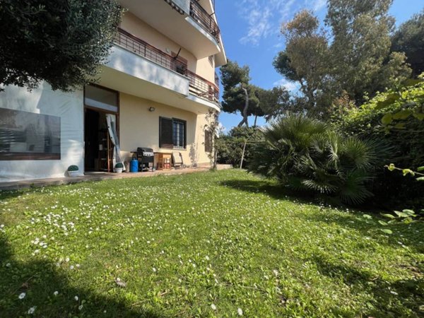 appartamento in vendita a Ladispoli in zona Marina di San Nicola