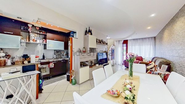casa indipendente in vendita a Ladispoli