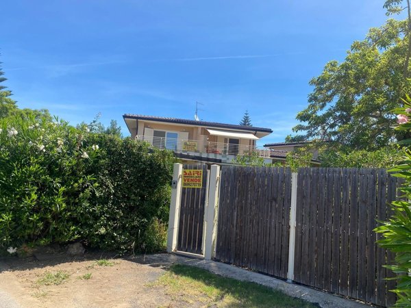 appartamento in vendita a Ladispoli in zona Marina di San Nicola