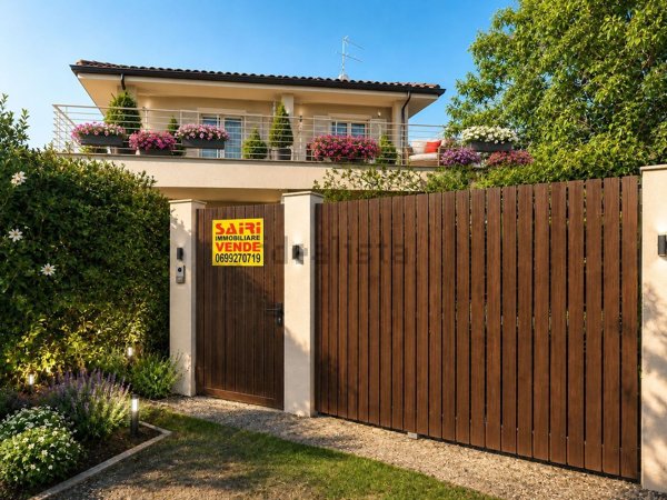 appartamento in vendita a Ladispoli in zona Marina di San Nicola