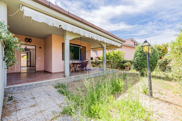 casa indipendente in vendita a Ladispoli