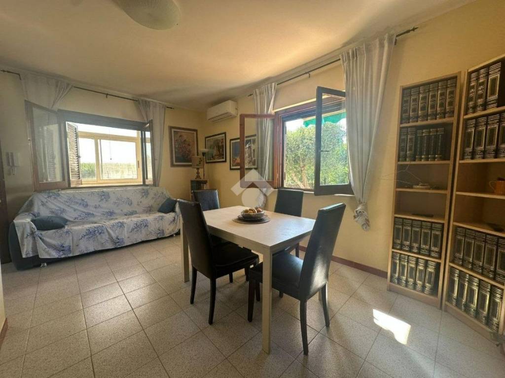 casa indipendente in vendita a Ladispoli