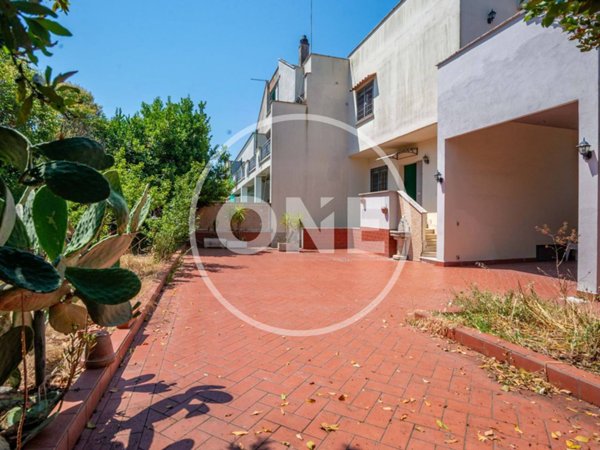 casa indipendente in vendita a Ladispoli