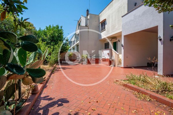 casa indipendente in vendita a Ladispoli
