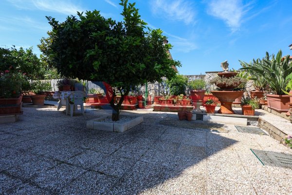 casa indipendente in vendita a Ladispoli