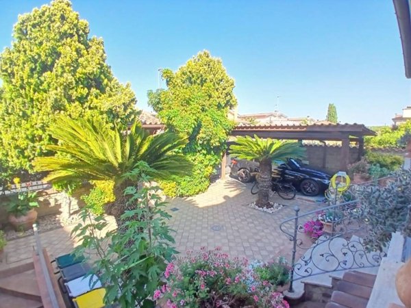 casa indipendente in vendita a Ladispoli