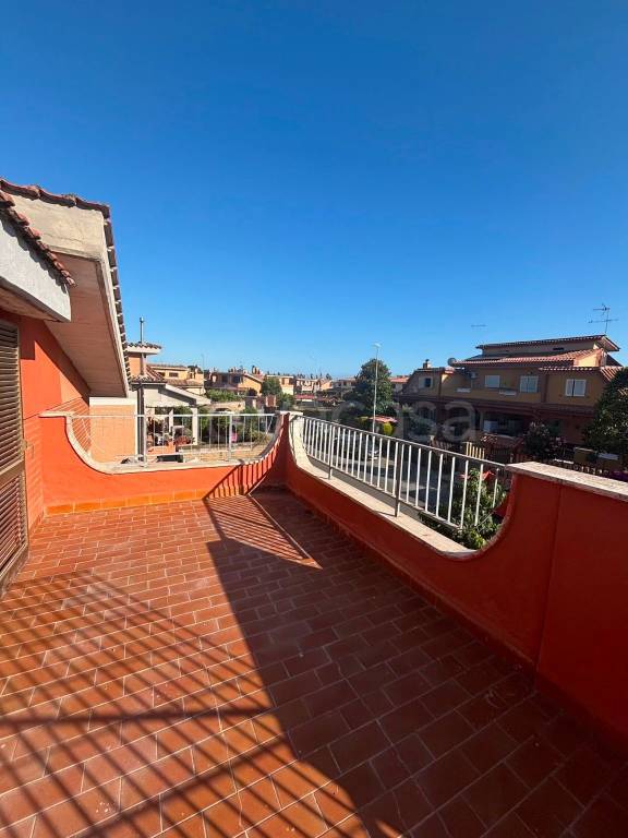 casa indipendente in vendita a Ladispoli