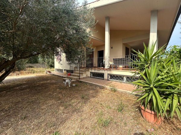 casa indipendente in vendita a Ladispoli in zona Monteroni
