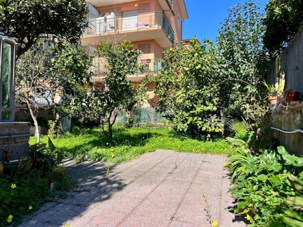 casa indipendente in vendita a Ladispoli