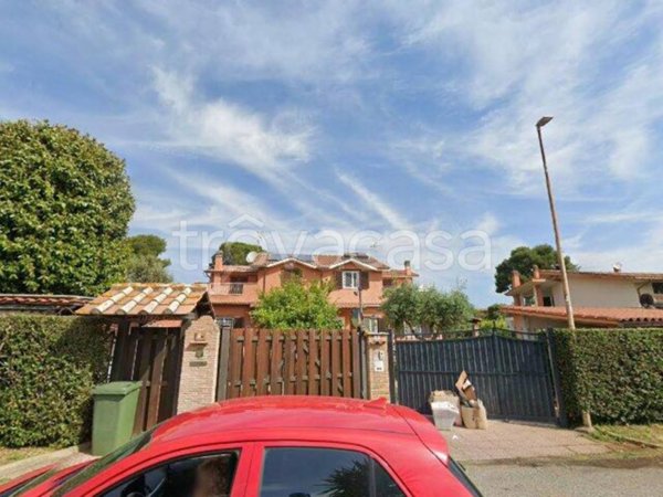 casa indipendente in vendita a Ladispoli in zona Marina di San Nicola