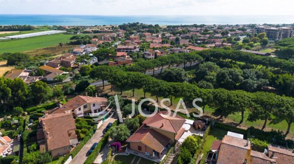 casa indipendente in vendita a Ladispoli in zona Marina di San Nicola