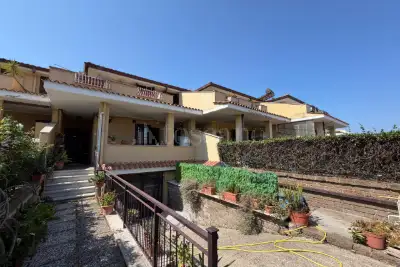 casa indipendente in vendita a Ladispoli