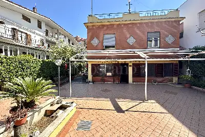 casa indipendente in vendita a Ladispoli