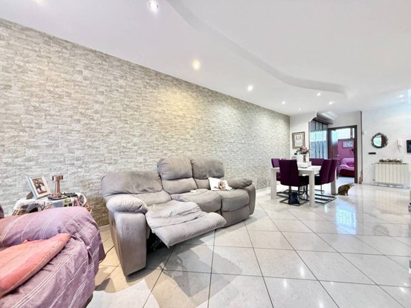 casa indipendente in vendita a Ladispoli