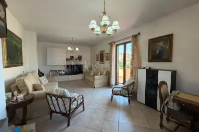 casa indipendente in vendita a Ladispoli