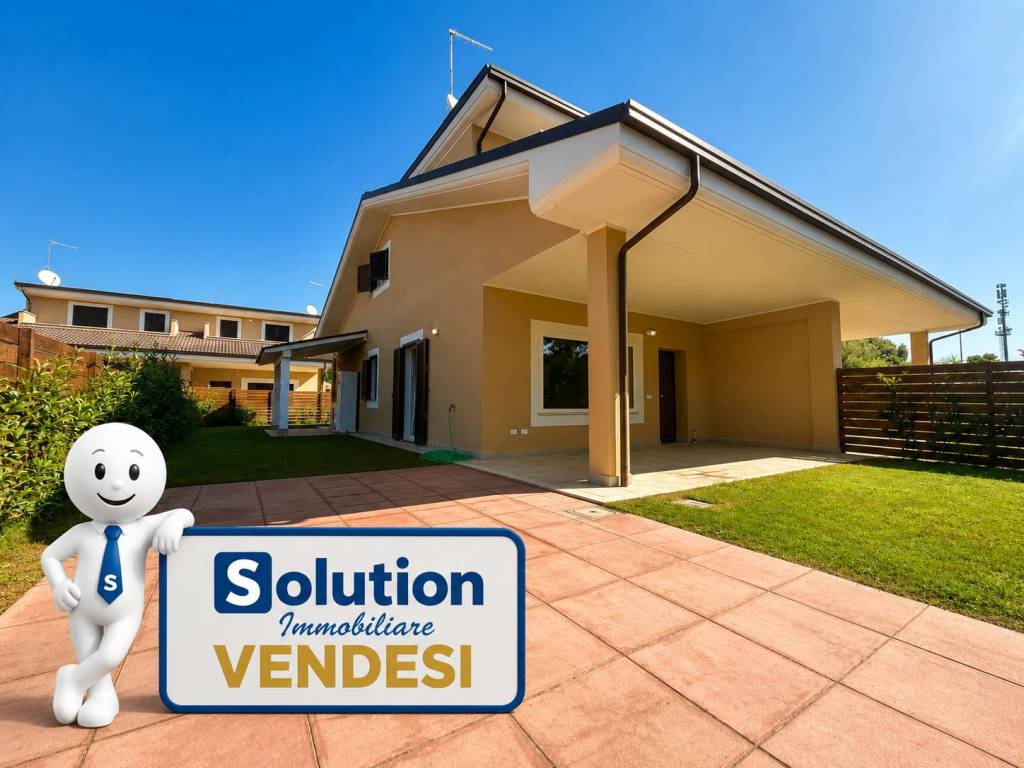 casa indipendente in vendita a Ladispoli in zona Marina di San Nicola
