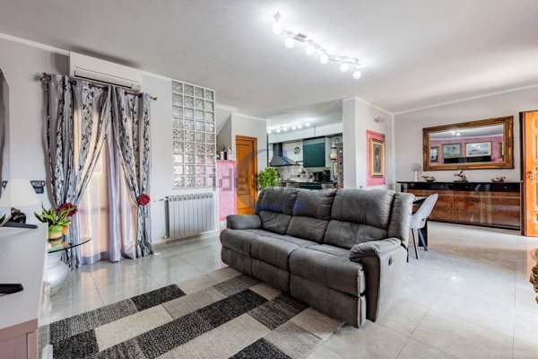 casa indipendente in vendita a Ladispoli