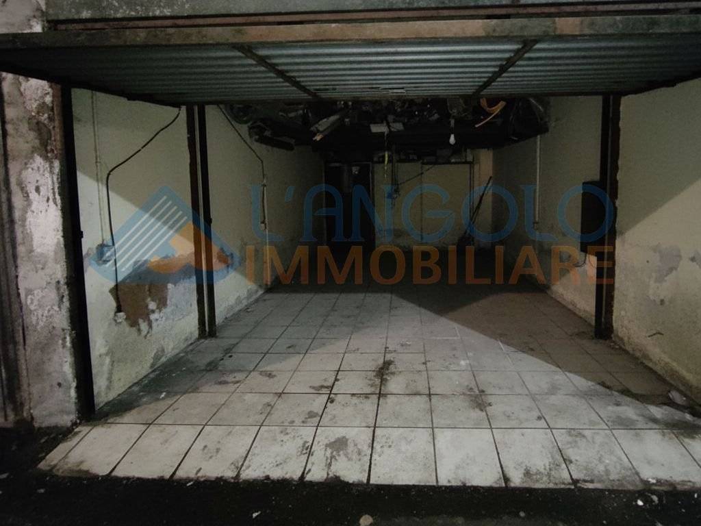 box auto in vendita a Ladispoli