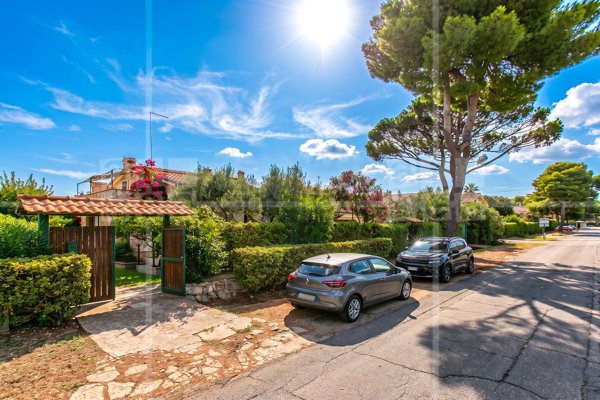 casa indipendente in vendita a Ladispoli