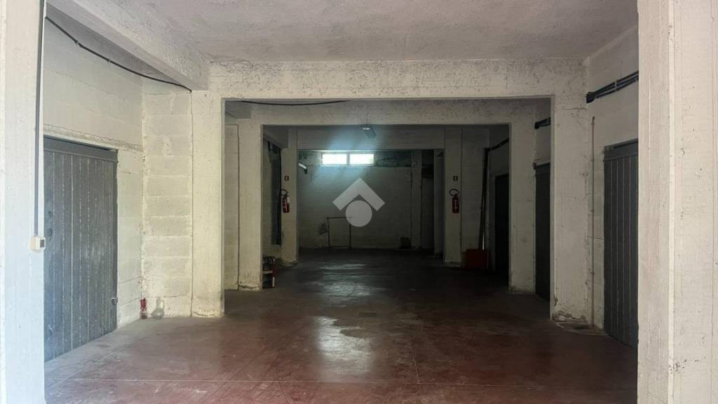 box auto in vendita a Ladispoli