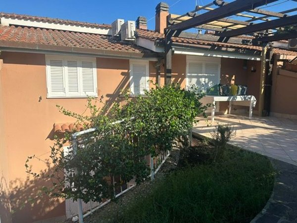 casa indipendente in vendita a Ladispoli in zona Marina di San Nicola