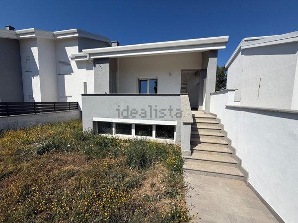 casa indipendente in vendita a Ladispoli in zona Monteroni