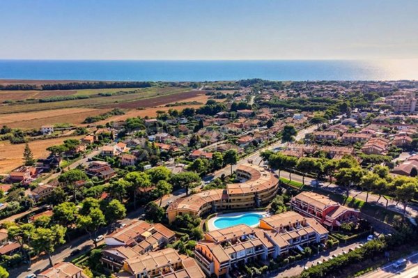 appartamento in vendita a Ladispoli in zona Marina di San Nicola