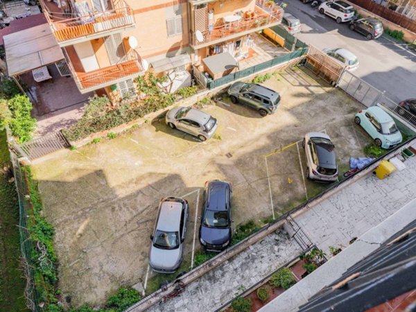 box auto in vendita a Ladispoli