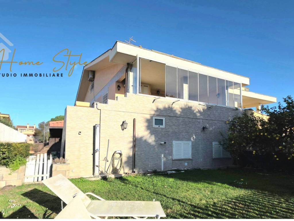 casa indipendente in vendita a Ladispoli