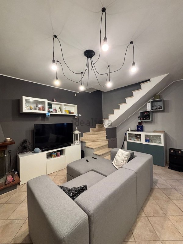 casa indipendente in vendita a Ladispoli