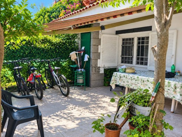 casa indipendente in vendita a Ladispoli in zona Marina di San Nicola